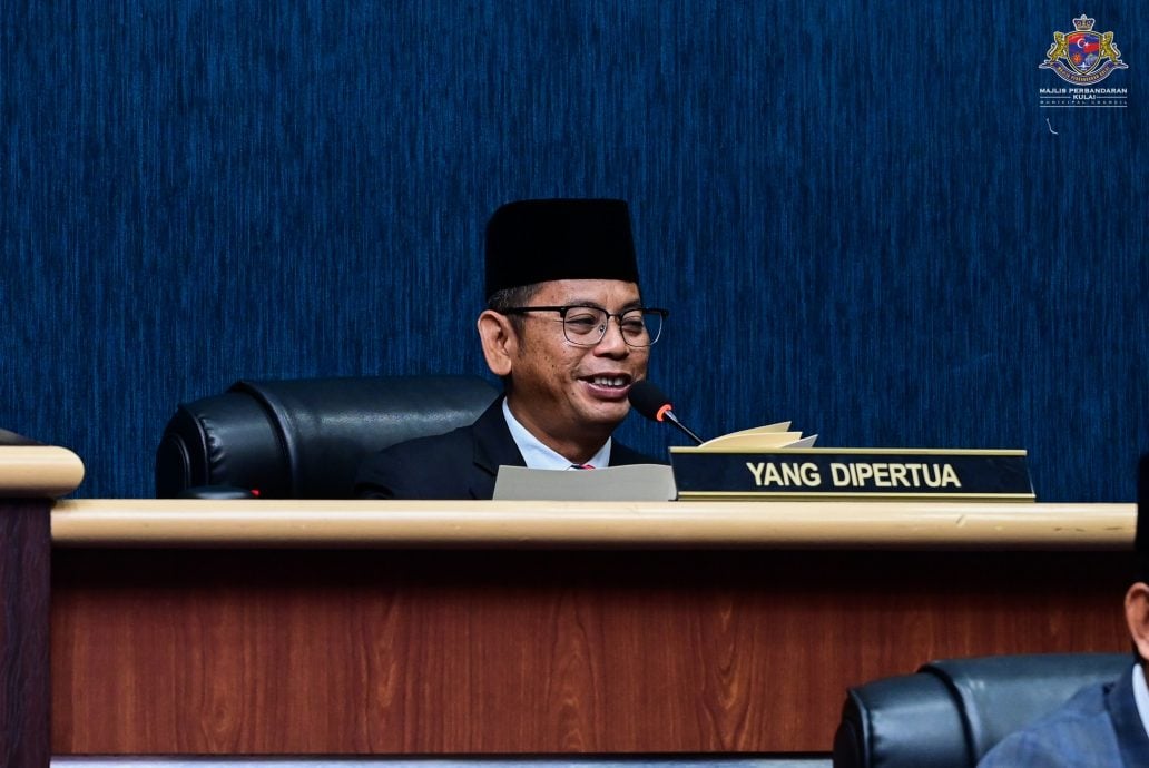 (已签发)柔:**封面补文**古来市议会税收破1亿   首10个月达成率99.33%