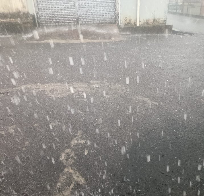 新山西北区热到汗如雨下    东北区狂风暴雨下冰雹