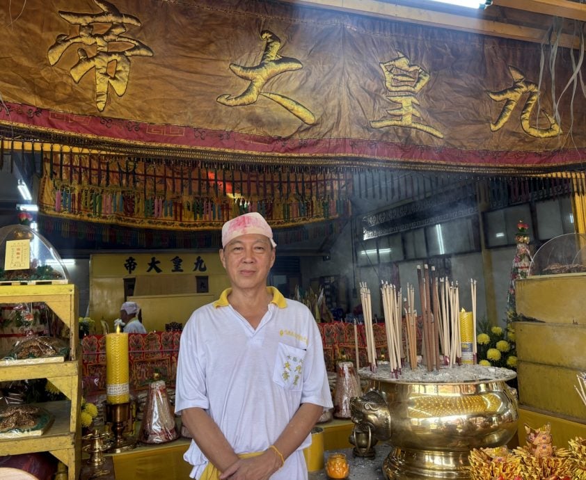 （已签发）柔：**版头**昔康文女中67学生   大悲水宫祈福参观