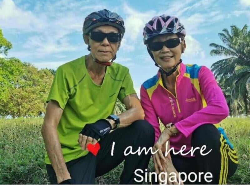 (已签发)柔:狮城二三事:退休25年复出拍剧 78岁邬伟强旅游乐活