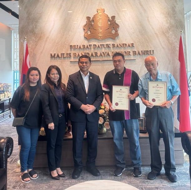 (已签发)柔:臭名昭著垃圾屋“屋归原貌” 黄丽云:已有方案避免屋主重蹈覆辙