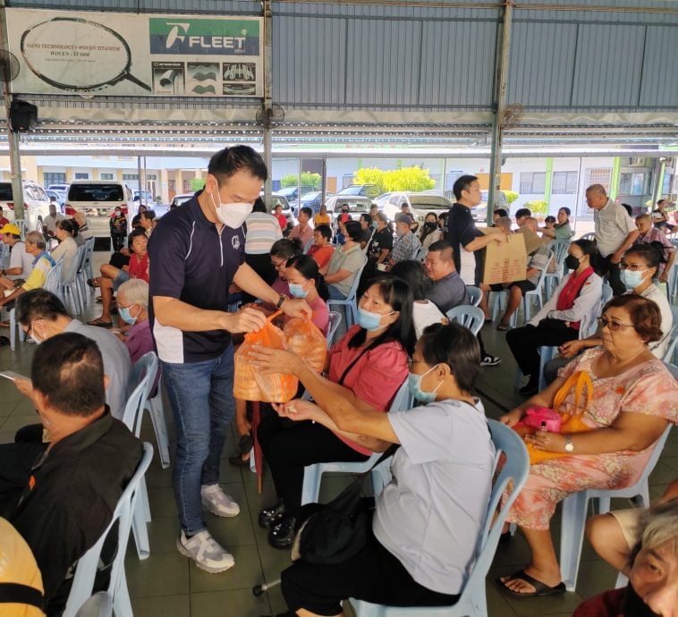 (已签发)柔:麻人民慈善基金会庆14周年 拨19.5万助130贫病者