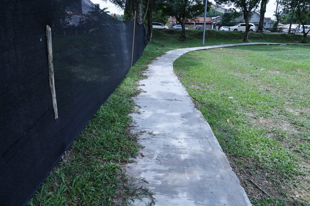 （早报可头）大都会/余深恩巡视草场提升工程