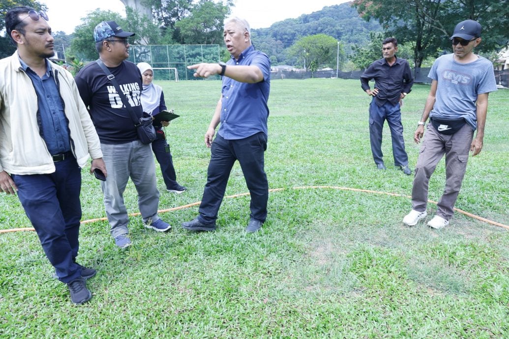 （早报可头）大都会/余深恩巡视草场提升工程