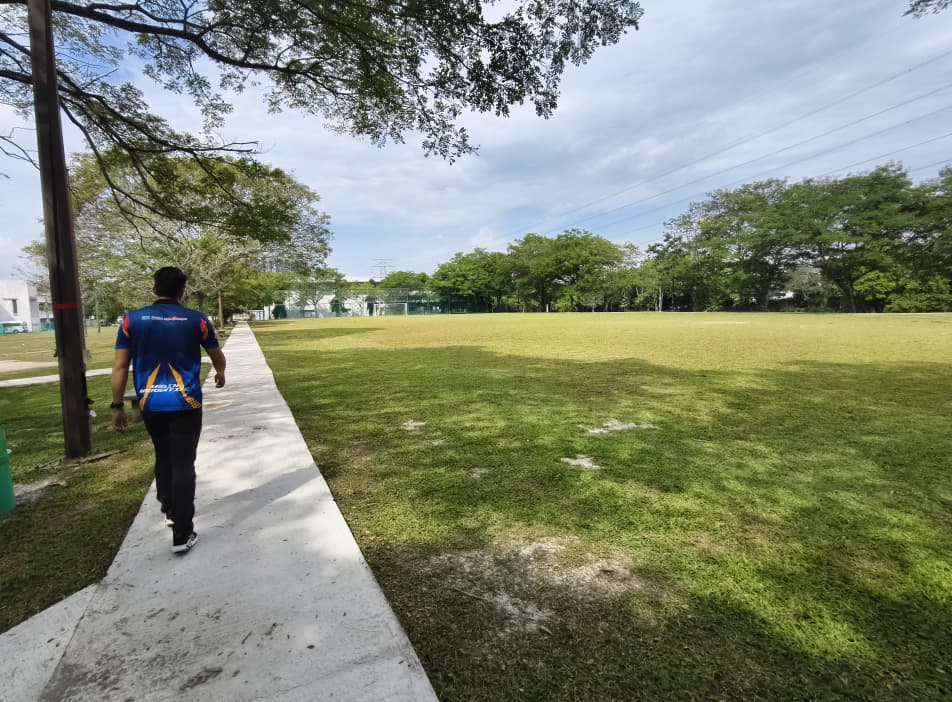 (版2头)大都会/公园跑道年久失修下沉积水,市厅拨50万全面提升