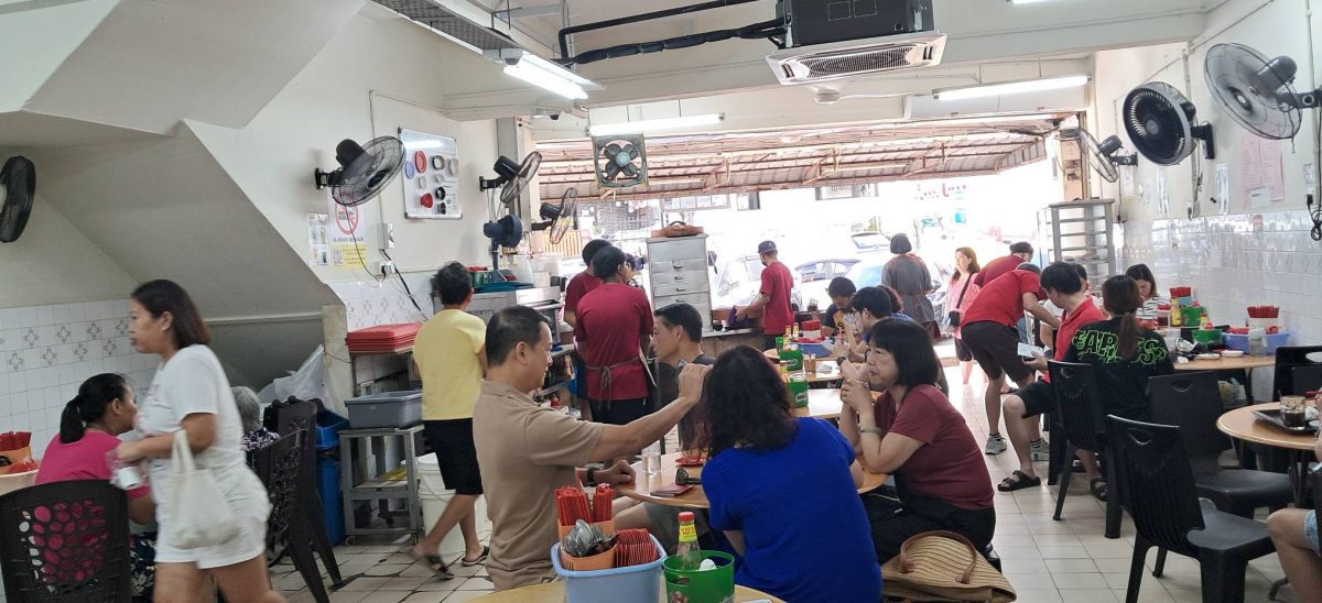 (锁文)柔:新旧对照:佳佳点心茶楼47年的故事