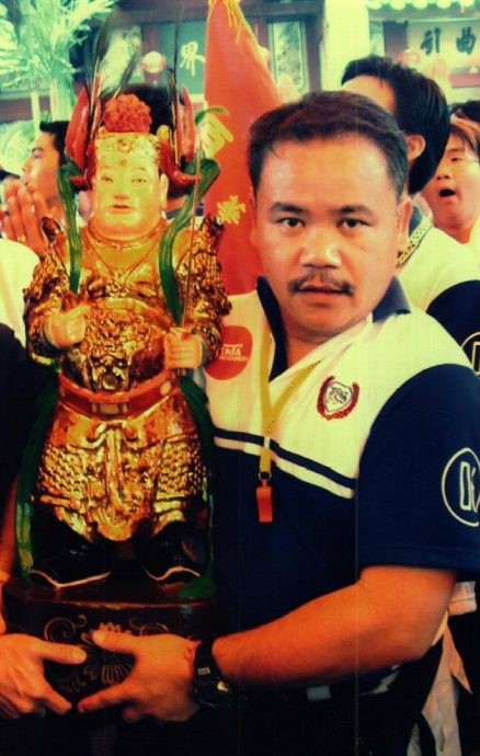 （锁文）柔：新旧对照：陈泳勋院士教授与柔佛古庙游神