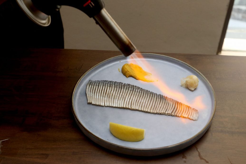 （预编11/10见报）大都会-吃货来啰/OSSU! おっすkushiyaki