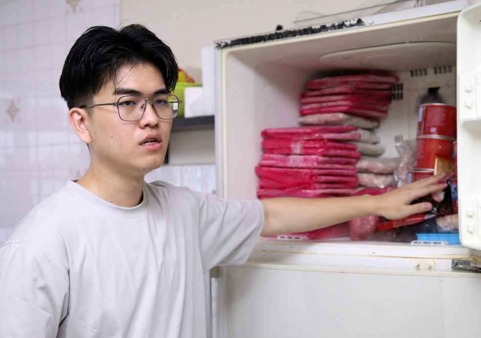 (me 18/10见报)吃货来啰-银行专员不做了 夜市卖蟹肉炒饭/多图