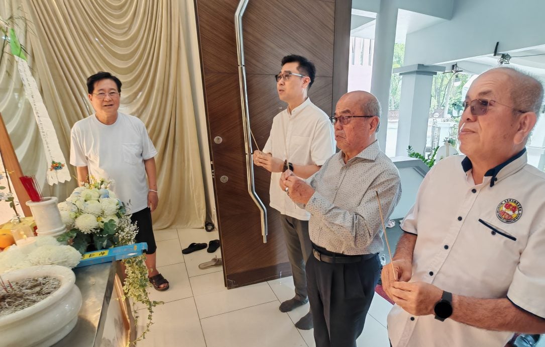 黄忠胜逝世有讣告挽词7版