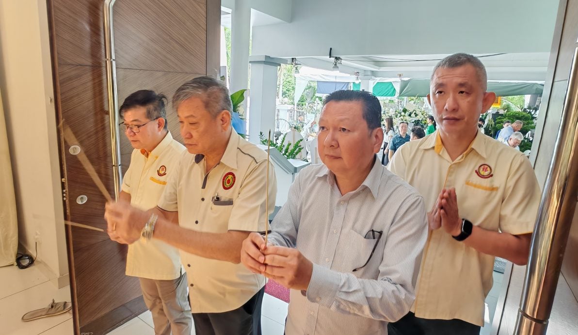 黄忠胜逝世有讣告挽词7版