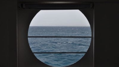 彭健伟/忧郁的海军先生
