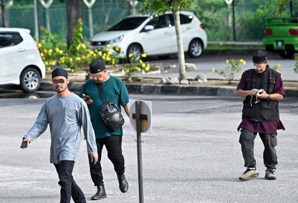 GISBH案| CEO 2儿子控非法禁锢 不认罪各3000令吉保外