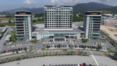 股价暴涨遭质询  霹雳机构:不知情