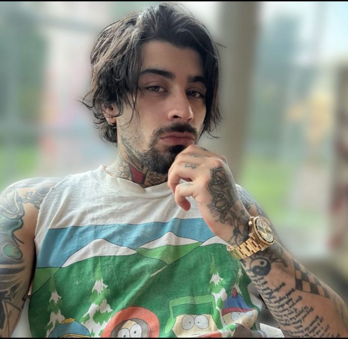  Jisoo预告发新歌晒神秘男影 传合作对象是他