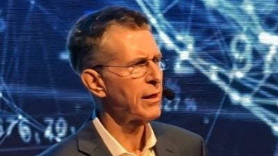 砂国际数字经济大会｜专家：或自行发展出新能力  AI若用于军事危险
