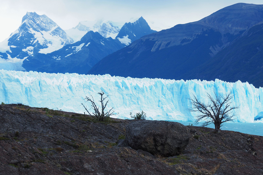 Kim Teoh／莫雷诺冰川令人着迷的蓝色