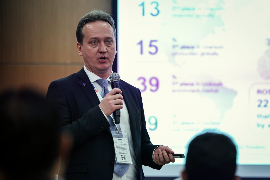 MALAYSIA COULD START NUCLEAR POWER DEVELOPMENT WITH FLOATING POWER UNITS - ROSATOM