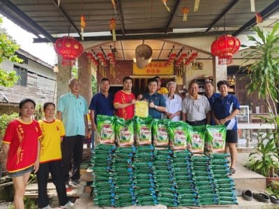 支持周日以爱同行 . 同成发赞助150包香米