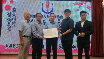 刘久健：沉重财务负担．没财力没能力建馆