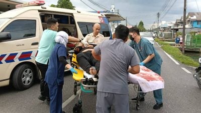 摩托车轿车碰撞.男子头部重创不治
