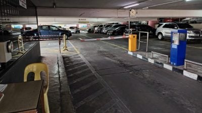 黄宇渊:黄乃裳多层停车场 . 即将启用智能泊车