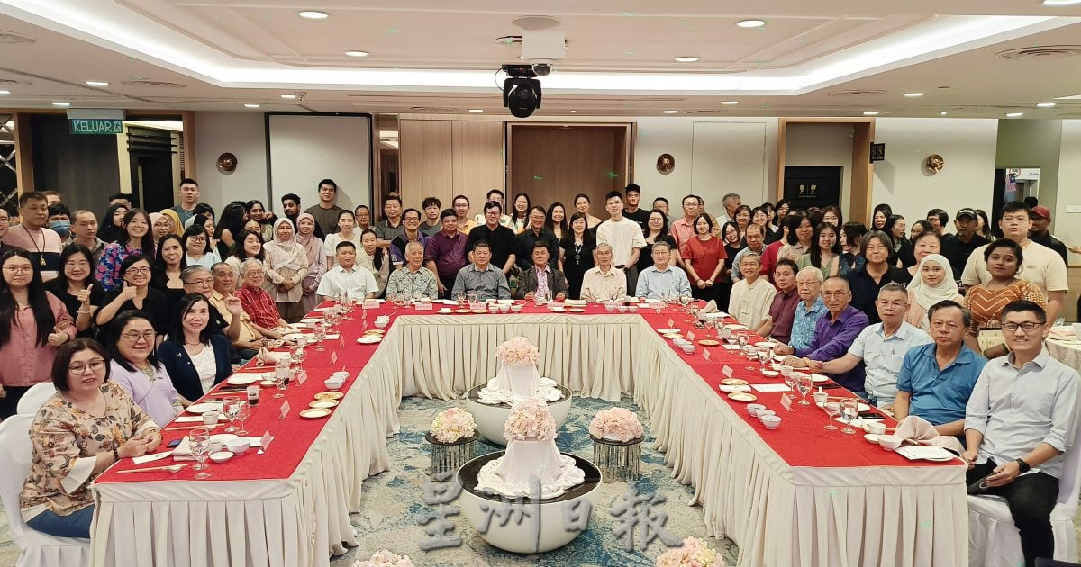 东：（已签发）关丹中华中学教师节晚宴 沈春祥向州政府建议豁免关中地税 彭政府陆续拨款华小 仅立卑与金马仑尚未落实