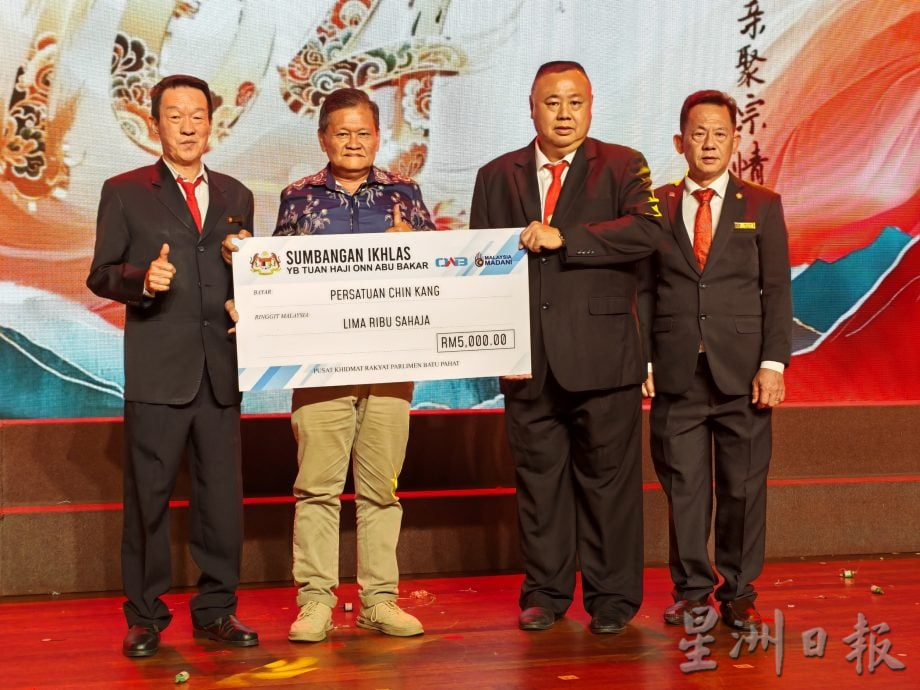 （已签发）柔：蔡世和吁政府和私人界   合办大学媲美哈佛