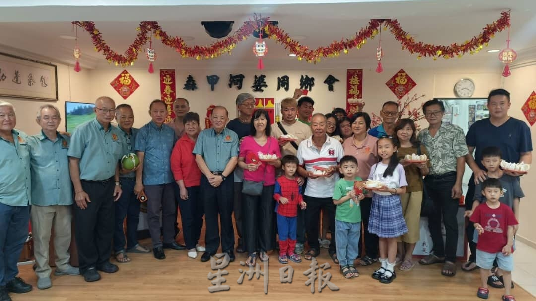 NS淡边:森甲河婆同乡会办中秋晚会,场面乐融融