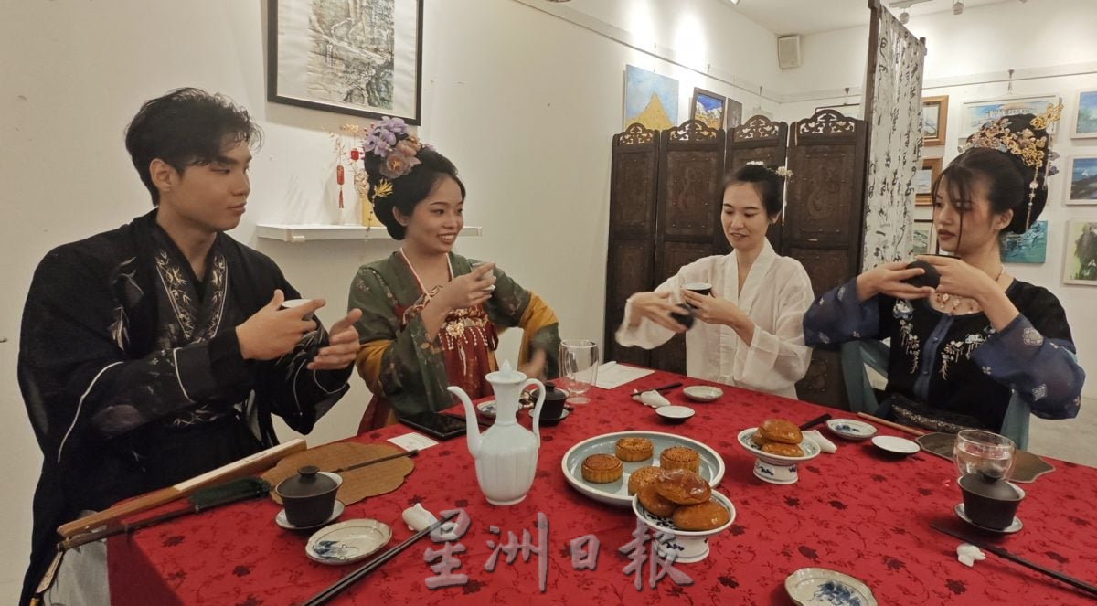 乐活频道 | 长衫衣袂遥寄古风情怀 大马汉服人今朝续梦