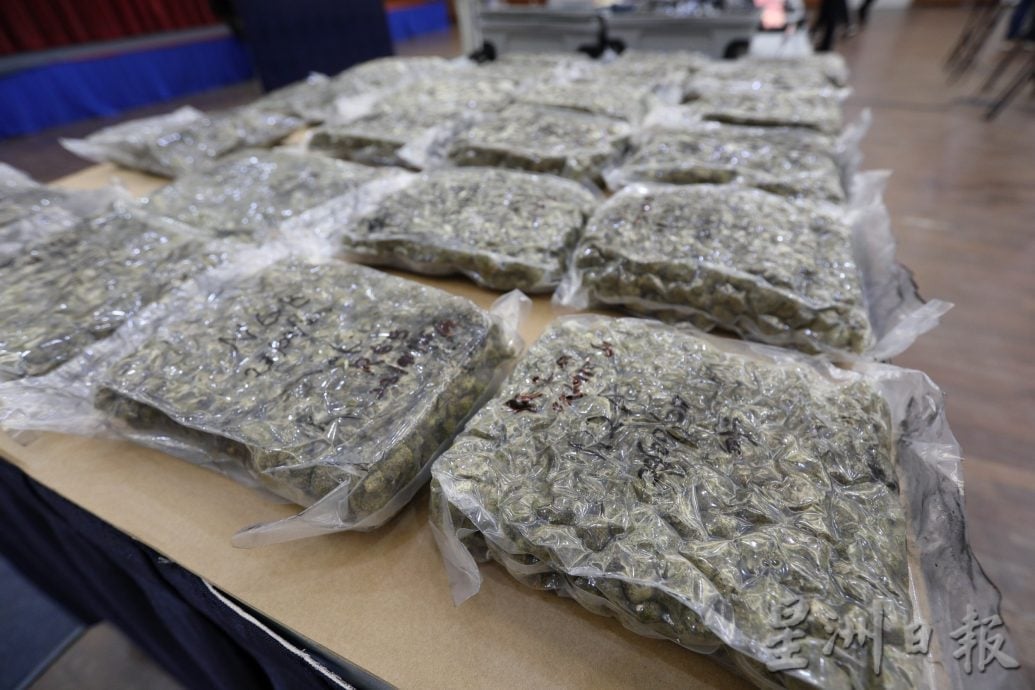 涉藏毒排气管运出国,警起获8万令吉冰毒捕一男