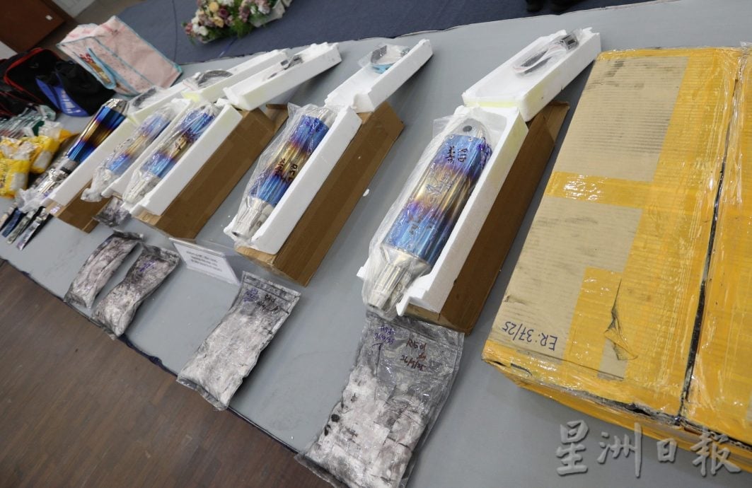 涉藏毒排气管运出国,警起获8万令吉冰毒捕一男