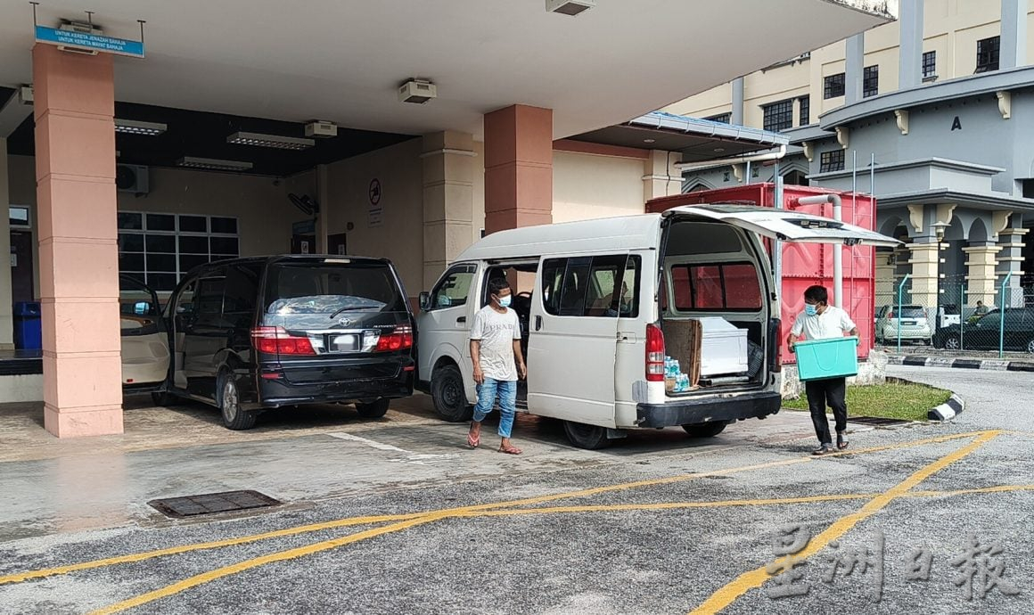 补文和照片/警:没刑事成分列猝死案 78岁华裔夫妇毙命家中