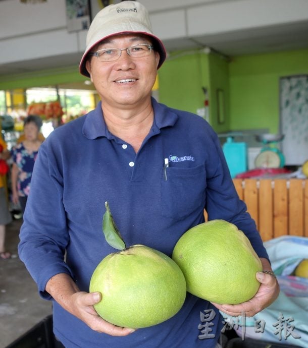 受闰六月影响 中秋柚子收成减价升