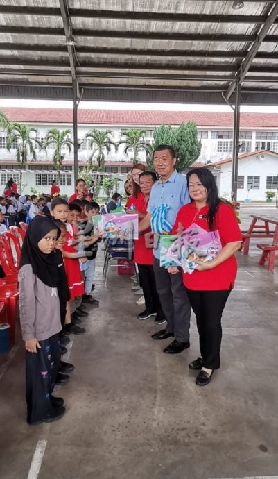 东(已签发):关丹双溪索培民华小庆祝2025年儿童节暨国家运动日