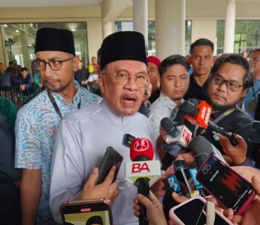 安华劝志愿者暂别再去加沙  “去了肯定被扣留”