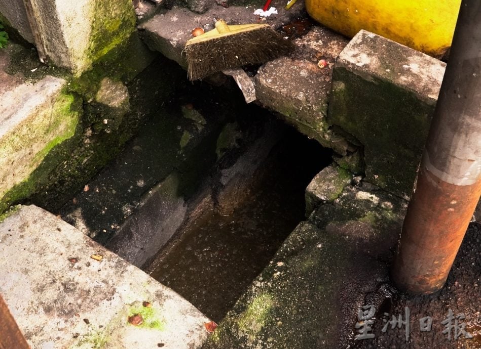 （古城封面副文）违规食肆卫生欠佳·市议会卫生局开罚单