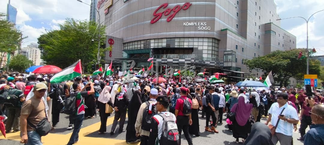 反城新法加抗议以色列·数百人聚集SOGO前集会抗议
