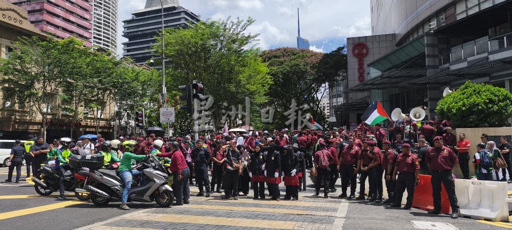 反城新法加抗议以色列·数百人聚集SOGO前集会抗议