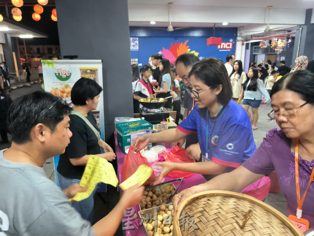 古来中秋园游会暨义卖会 逾3500人共襄盛举