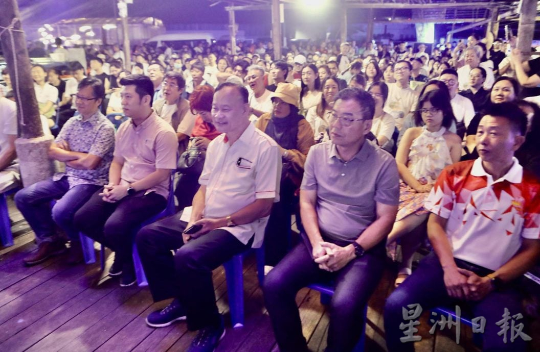 邦咯海岛节开幕 千人参与热情洋溢