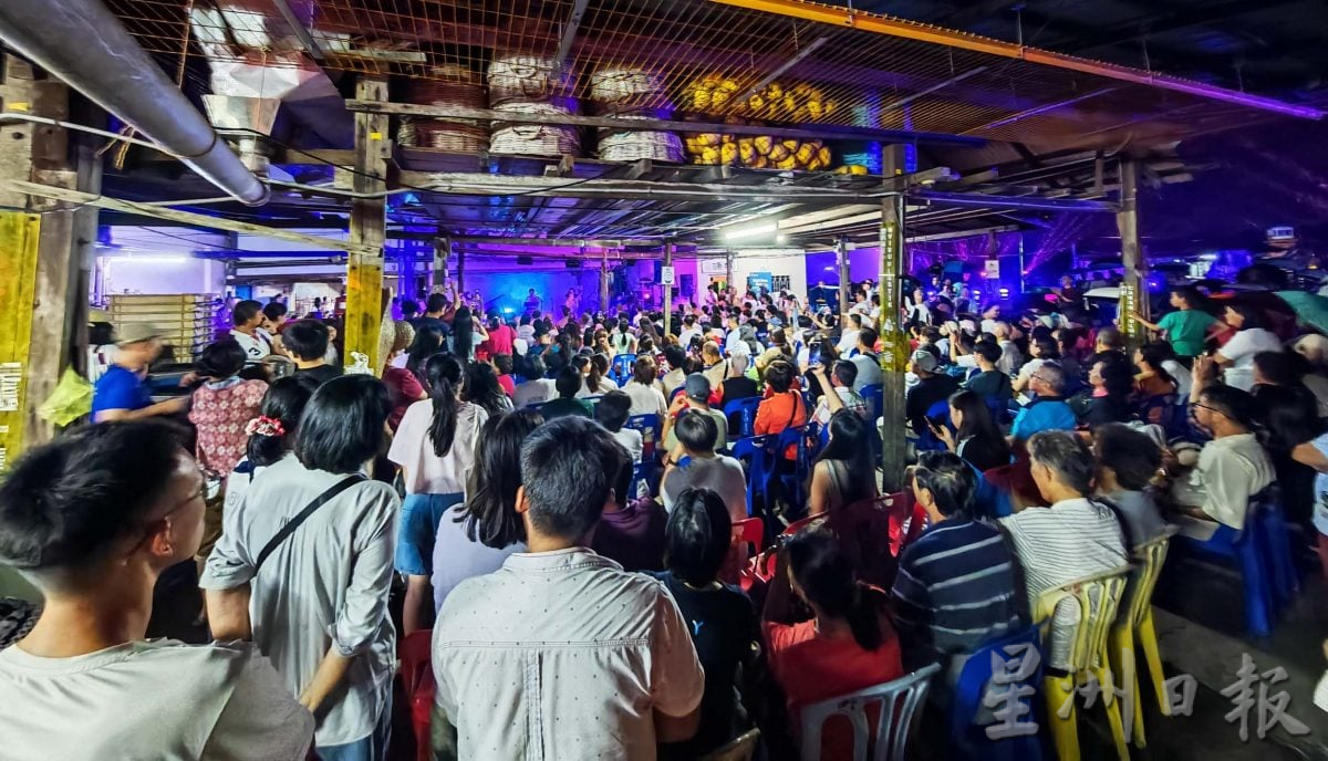 邦咯海岛节开幕 千人参与热情洋溢