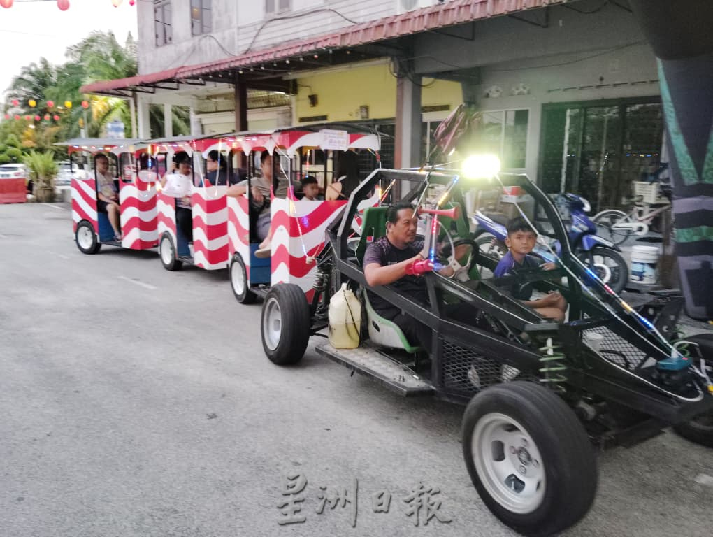 已签发 柔：版头之一：“秋月河畔情聚班卒”嘉年华 各族同胞共庆中秋 凸显多元特色