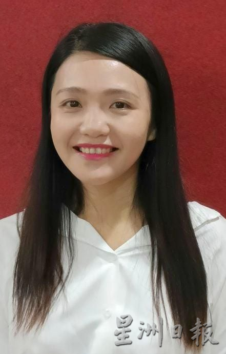 （古城第三版主文）蓝锌板遮不住老屋荒凉·旅游年有望改变吗？