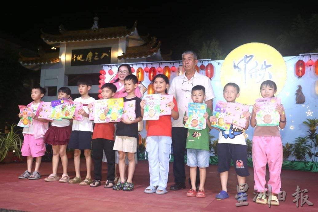 东：（已签发）彭亨佛教会中秋园游会 近800市民共赴文化盛宴