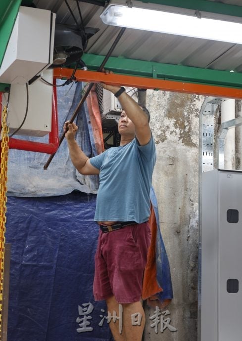 大都会-茨厂街第3&4阶段交接 摊贩苦叹收尾多