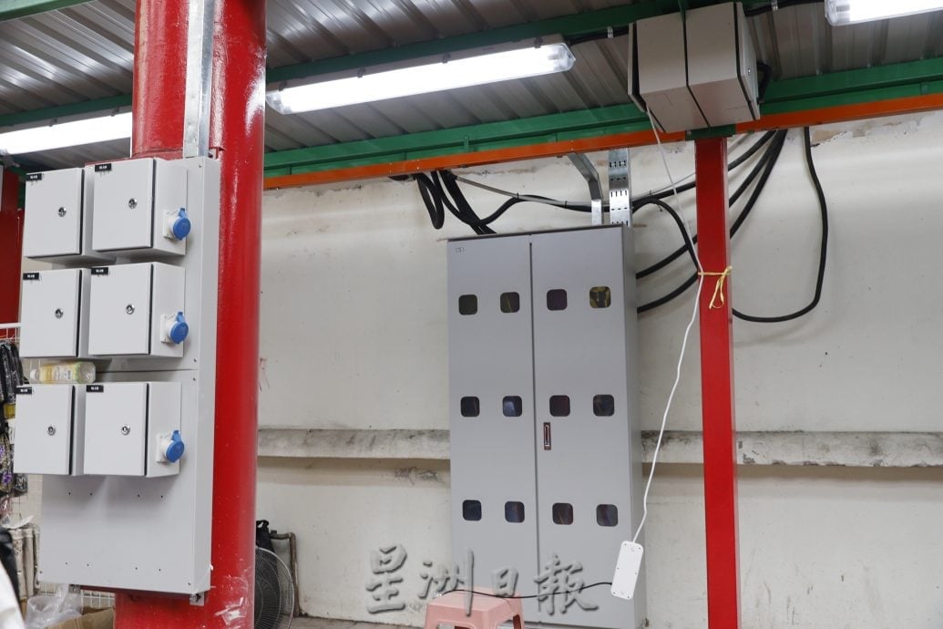 大都会-茨厂街第3&4阶段交接 摊贩苦叹收尾多