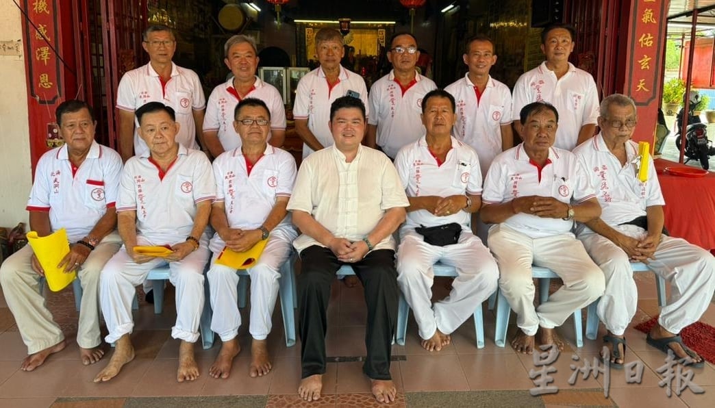 (大北马)北海武洞山北极玄天上帝庙12名护法门生上表任职