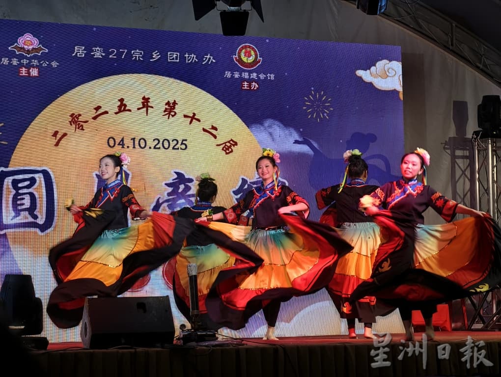 柔:新闻:“圆月牵銮”中秋晚会热爆 刘文丰盼扩大27宗乡团