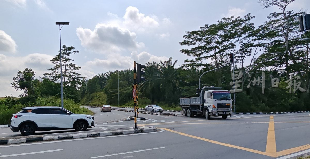 **已签发**柔:第二版头:峇甘榜拉末路重修 15日起封路6星期